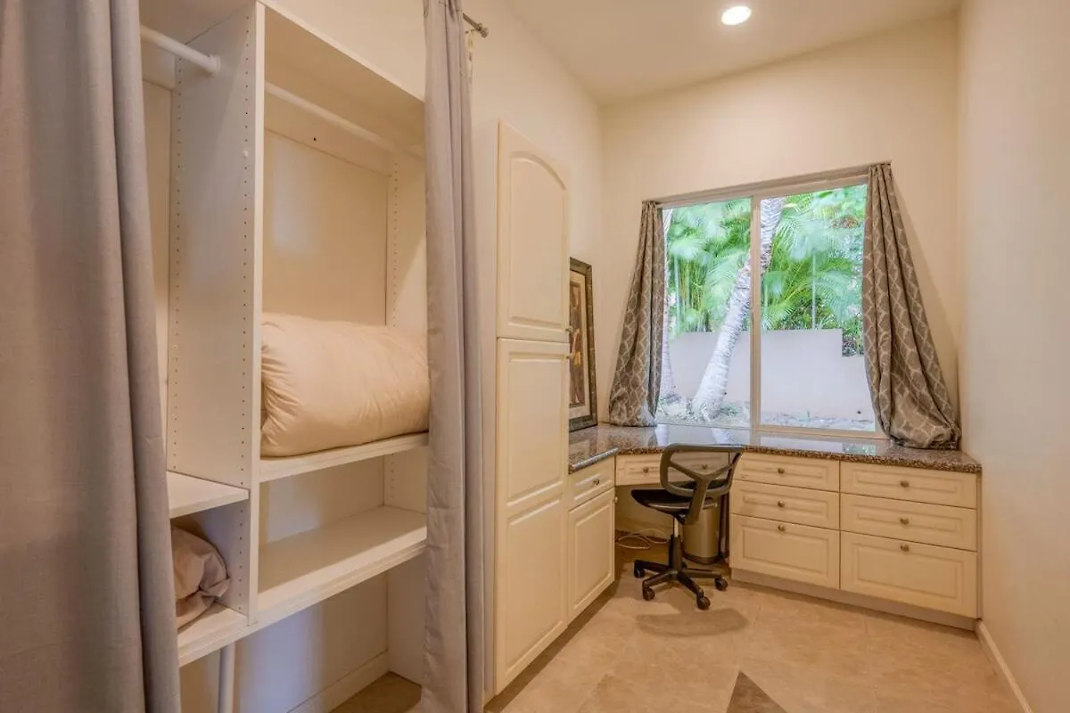 Private Escape With Open Layout Pool And 3King Beds ワイレア 0*,  米国
